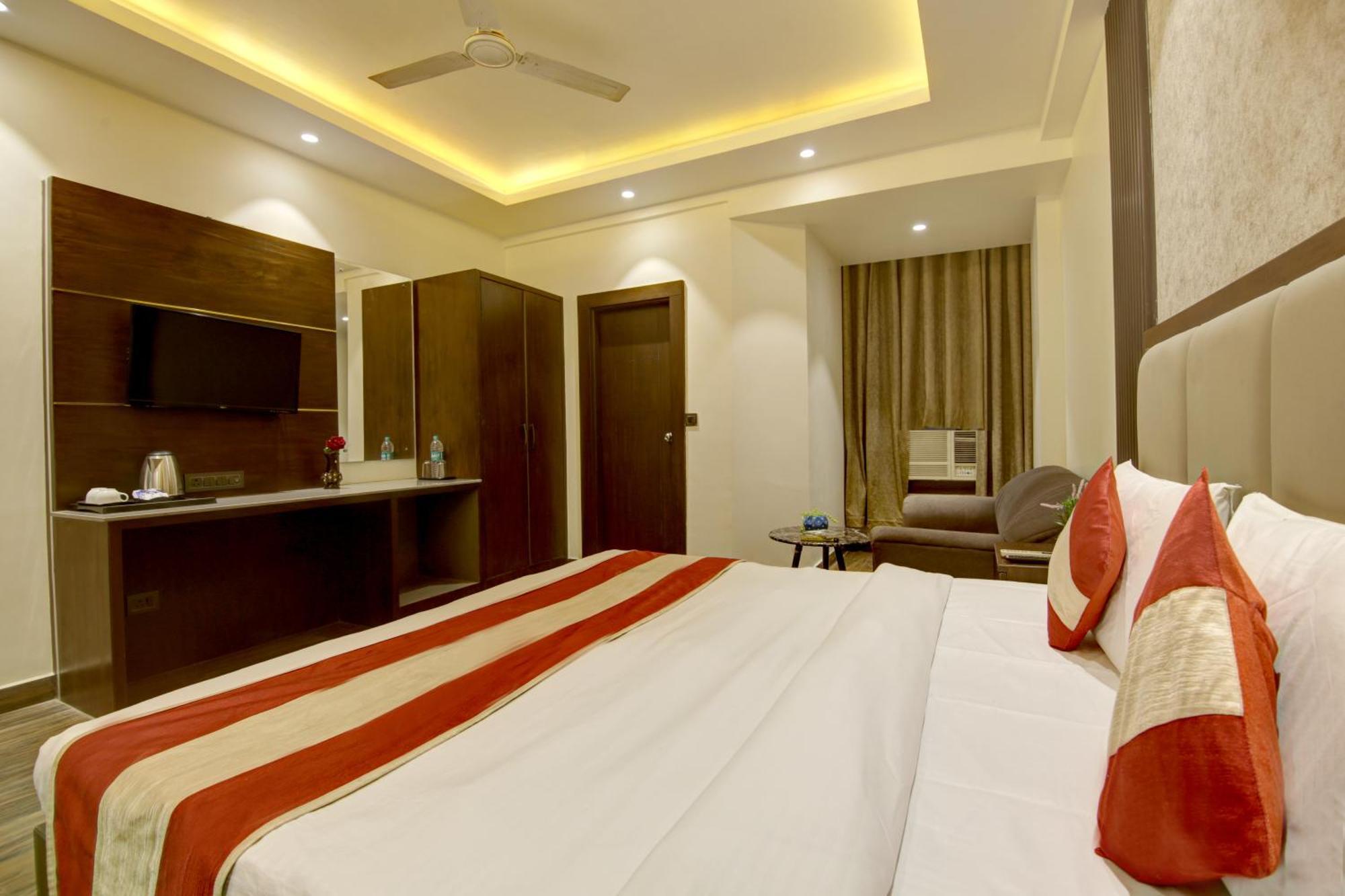 Hotel Kashish Plaza - 5 Mins From Metro Station 德里 外观 照片