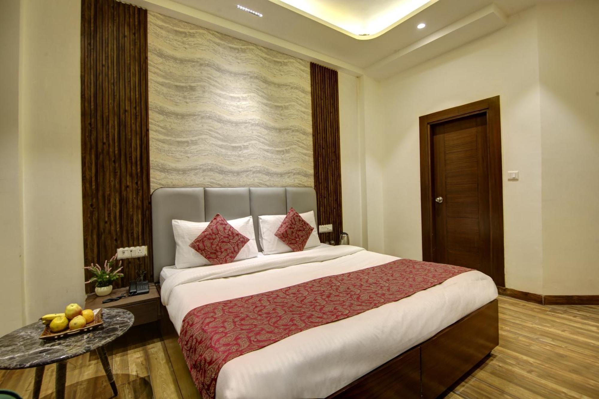 Hotel Kashish Plaza - 5 Mins From Metro Station 德里 外观 照片