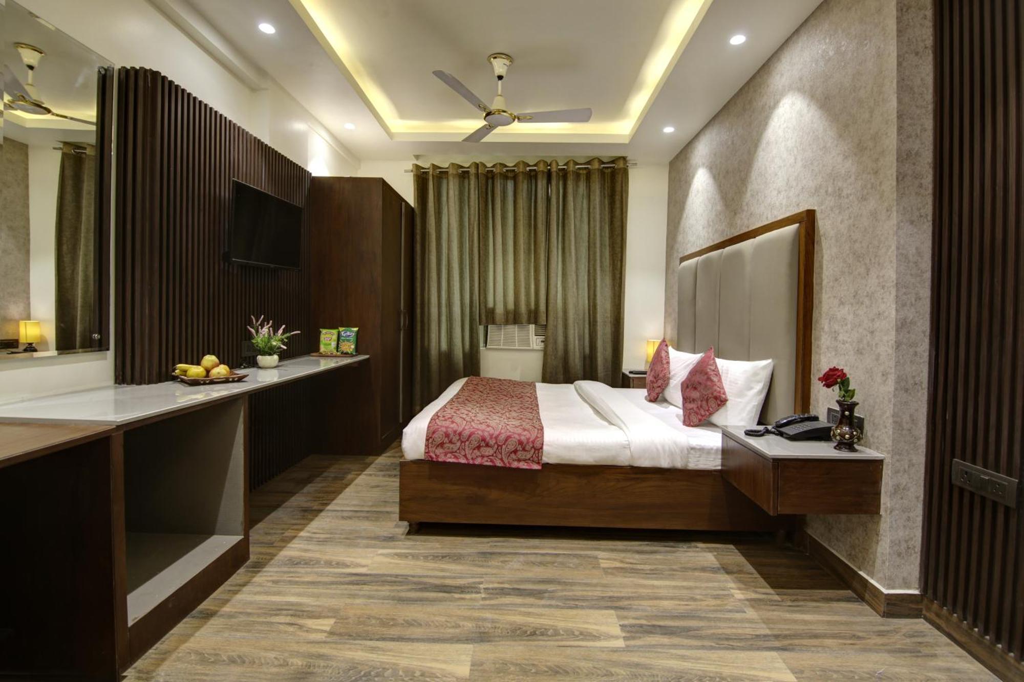 Hotel Kashish Plaza - 5 Mins From Metro Station 德里 外观 照片