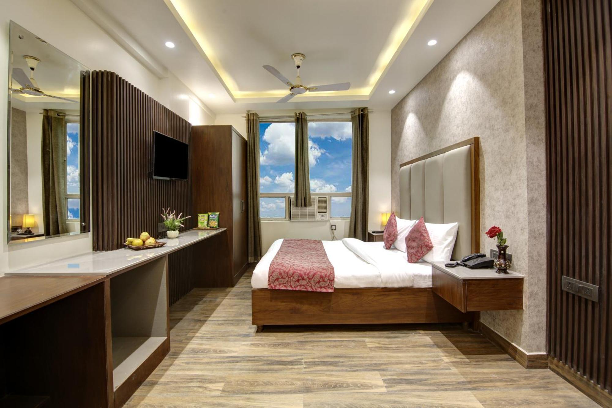 Hotel Kashish Plaza - 5 Mins From Metro Station 德里 外观 照片