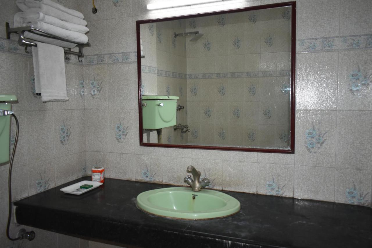 Hotel Kashish Plaza - 5 Mins From Metro Station 德里 外观 照片
