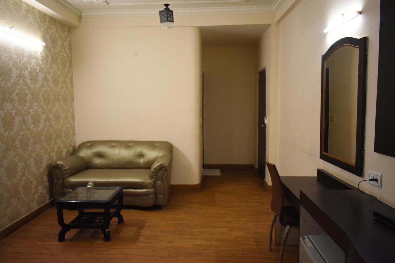 Hotel Kashish Plaza - 5 Mins From Metro Station 德里 外观 照片